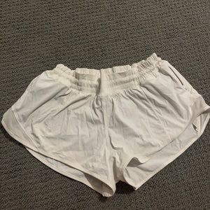 LULULEMON HOTTY HOT SHORTS